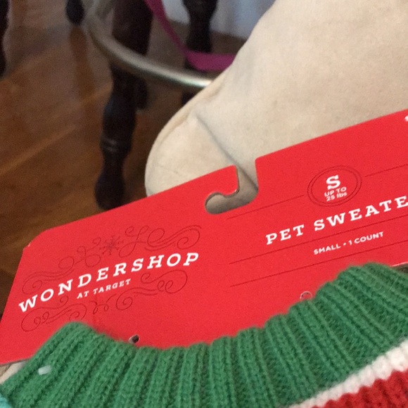 Target pet Holiday sweater and hat - Picture 5 of 7